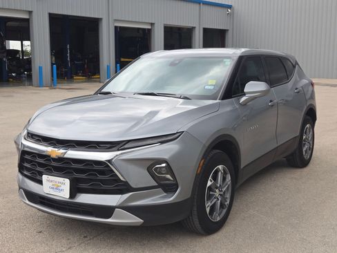 Used 2020 Chevrolet Blazer LT FWD image 7