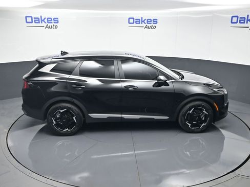 Used 2026 Kia Sportage EX FWD image 53