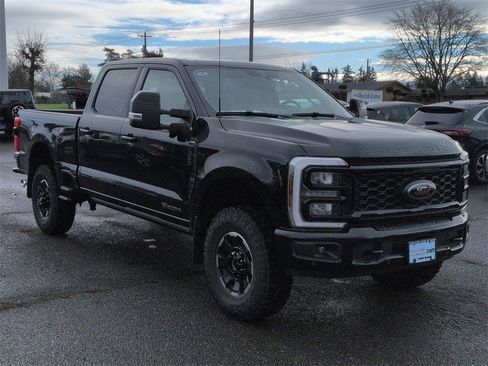 Used 2026 Ford F350 Lariat w/ Tremor Off-Road Package image 7