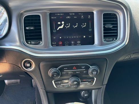 Used 2020 Dodge Charger SXT AWD/4WD image 16
