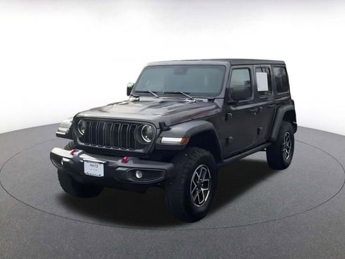 Used 2025 Jeep Wrangler Unlimited Rubicon image 16