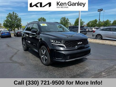 Certified 2023 Kia Sorento S FWD image 6