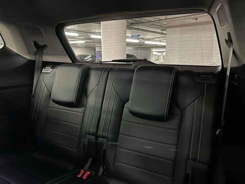 Used 2023 Volkswagen Atlas SEL Premium image 23