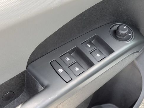 Used 2013 Chevrolet Sonic LT FWD image 10