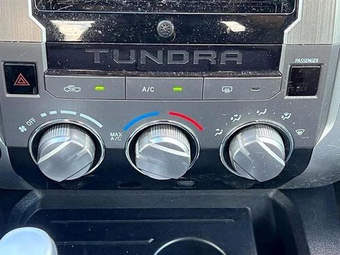 Used 2016 Toyota Tundra SR5 w/ SR5 Upgrade Package image 32