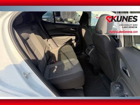 Used 2024 Chevrolet Equinox LT image 17