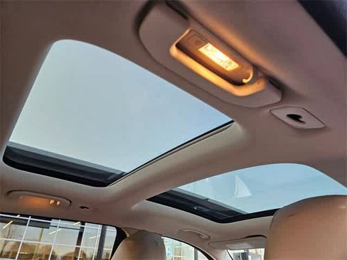 Used 2021 Mercedes-Benz GLC 300 image 21