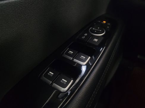 Used 2018 Kia Sorento SX FWD image 27