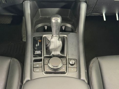 Used 2022 MAZDA MAZDA3 s image 17