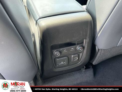 Certified 2024 Buick Enclave Essence w/ Experience Buick Package FWD image 12