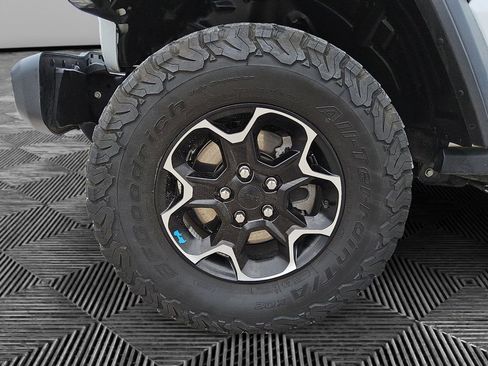 Certified 2021 Jeep Wrangler Unlimited Rubicon 4xe w/ Cold Weather Group image 14