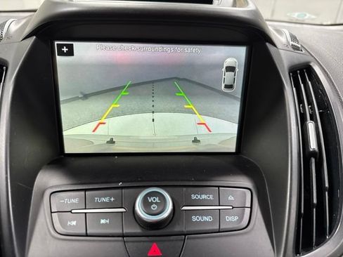 Used 2018 Ford Escape SEL FWD image 2