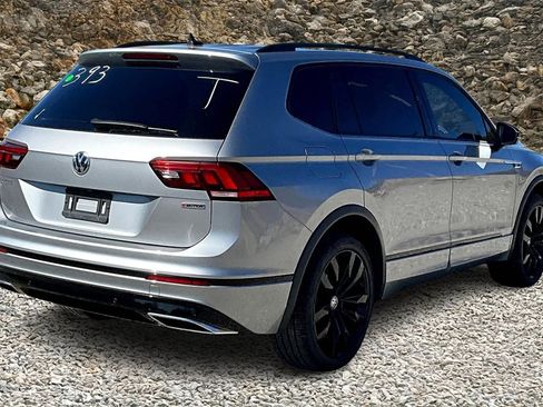 Used 2021 Volkswagen Tiguan SE R-Line image 2