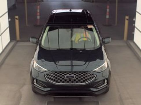 Used 2024 Ford Edge SEL w/ Convenience Package AWD/4WD image 2