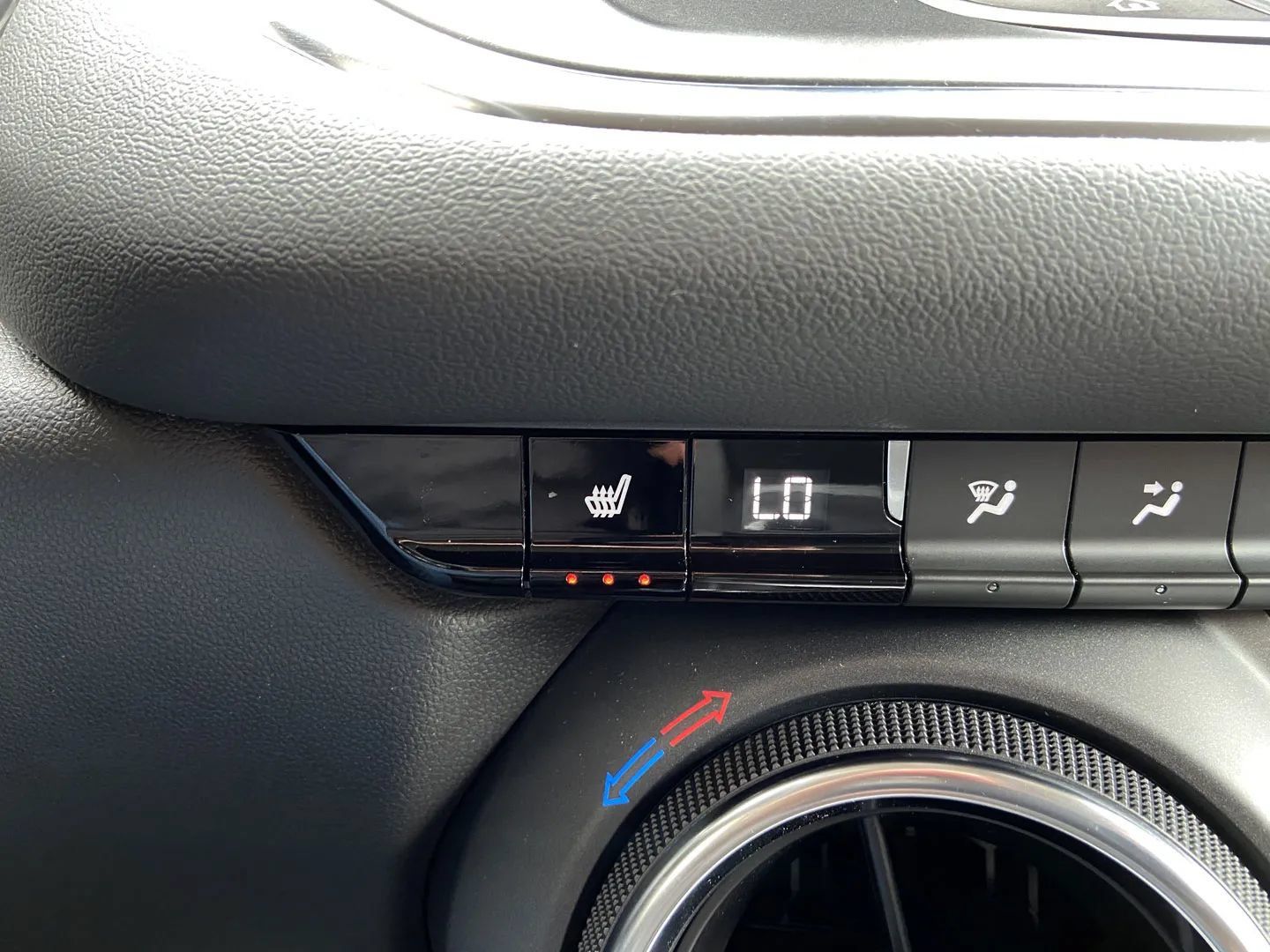 Used 2024 Chevrolet Blazer LT AWD/4WD image 23