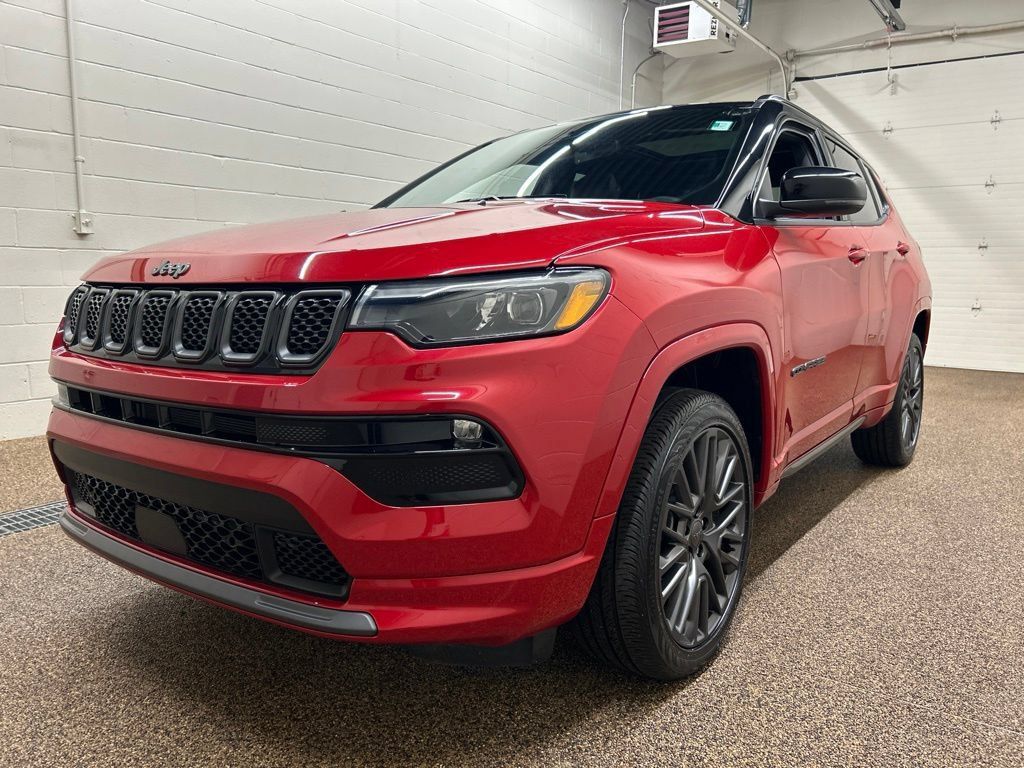 Used 2023 Jeep Compass High Altitude AWD/4WD image 5