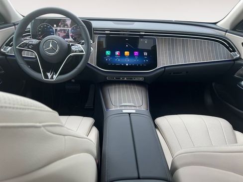 Used 2024 Mercedes-Benz E 350 4MATIC Sedan image 10