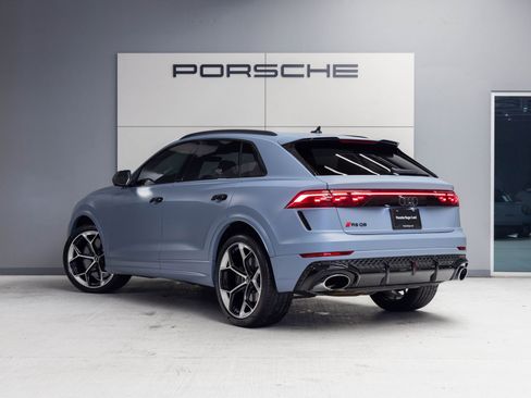 Used 2025 Audi RS Q8 performance image 3