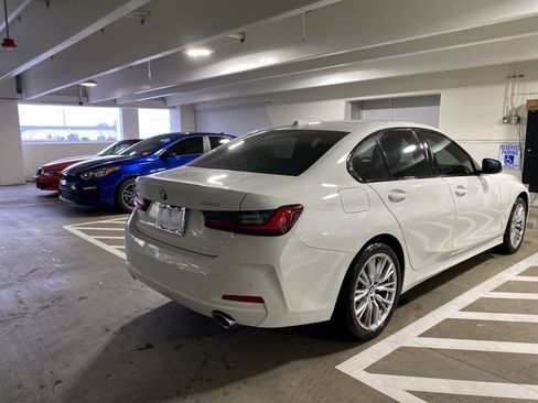 Used 2023 BMW 330i xDrive Sedan w/ Premium Package image 4