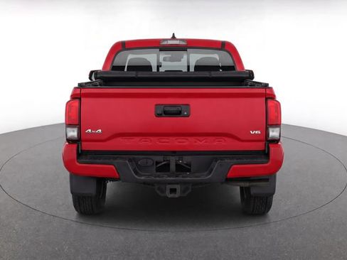 Used 2021 Toyota Tacoma SR AWD/4WD image 7
