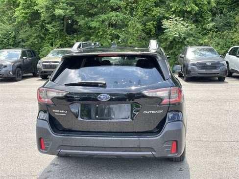 Certified 2022 Subaru Outback Premium AWD/4WD image 4