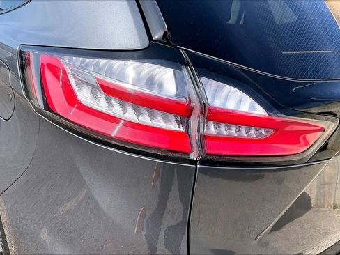 Used 2023 Ford Edge SEL w/ Sport Appearance Package image 28