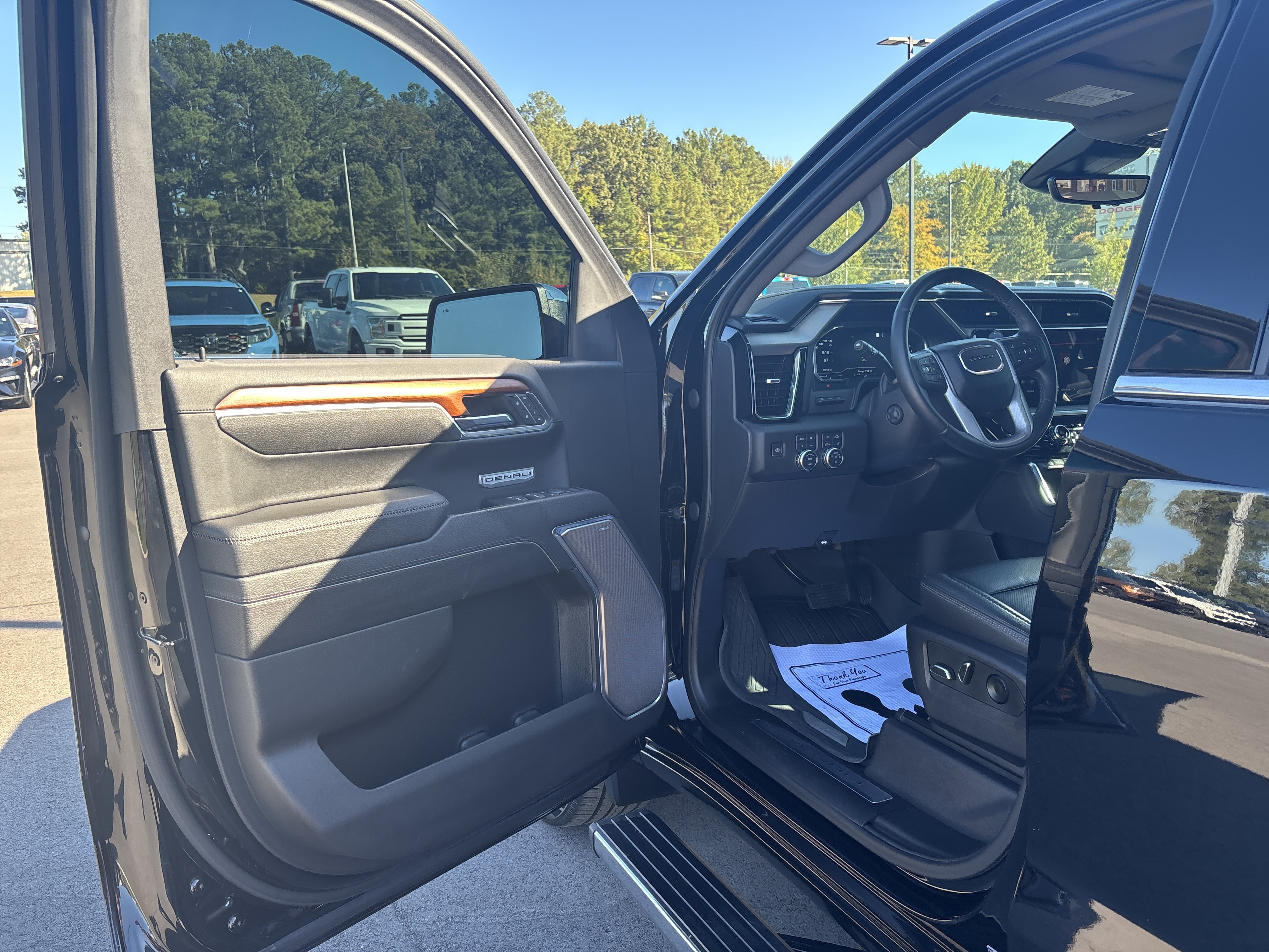Used 2022 GMC Sierra 1500 Denali w/ Denali Reserve Package AWD/4WD image 11