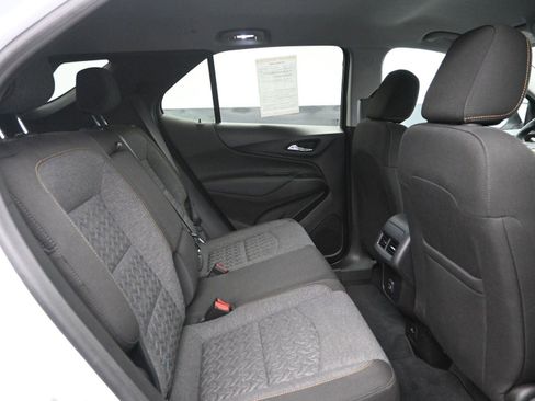 Used 2023 Chevrolet Equinox LT image 11