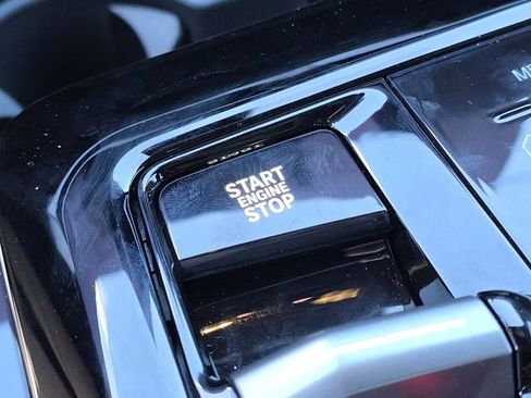 New 2025 BMW 530i w/ Premium Package image 33