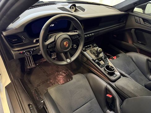 Certified 2026 Porsche 911 GT3 RWD image 4