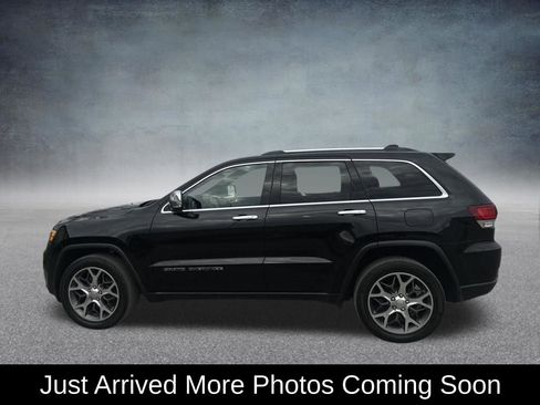 Used 2021 Jeep Grand Cherokee Limited image 3