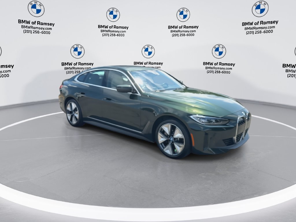 Used 2024 BMW i4 eDrive35 w/ Premium Package RWD image 2