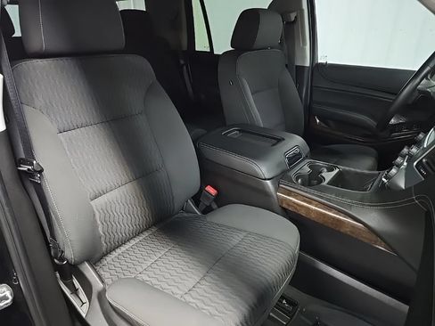 Used 2019 Chevrolet Tahoe LS AWD/4WD image 15