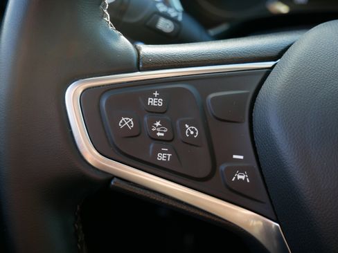 Used 2023 Chevrolet Equinox LT image 31