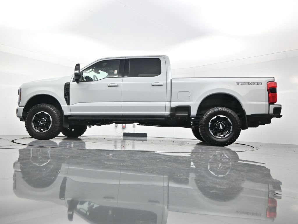 Used 2026 Ford F250 Lariat w/ Tremor Off-Road Package AWD/4WD image 54