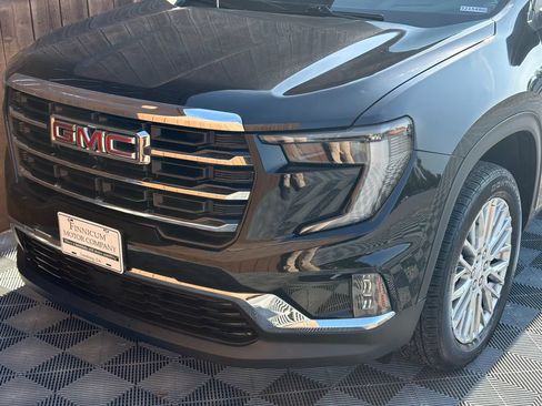 Used 2024 GMC Acadia Elevation w/ Luxury Package FWD image 21