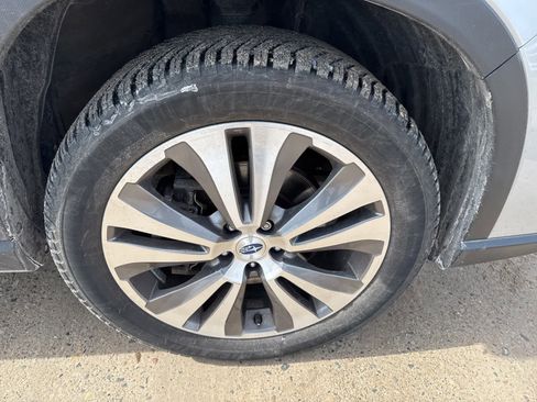 Used 2020 Subaru Ascent Limited w/ Technology Package image 5