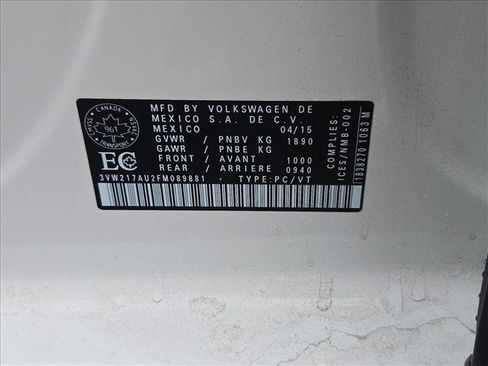 Used 2015 Volkswagen Golf S FWD image 22