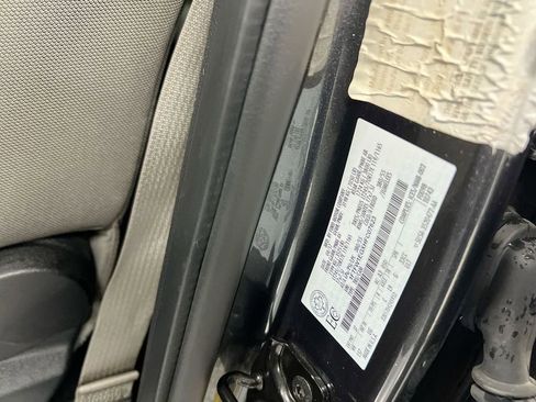 Used 2017 Ford F150 XLT w/ Equipment Group 301A Mid AWD/4WD image 27