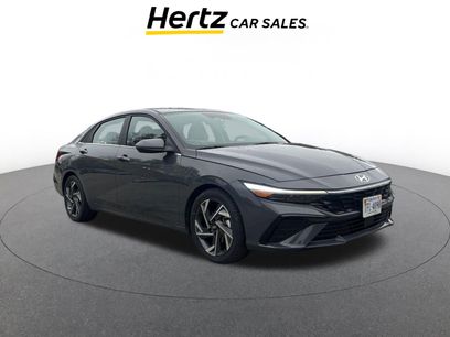 Used 2025 Hyundai Elantra Limited
