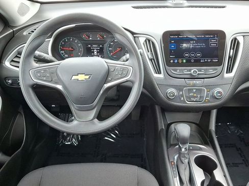 Certified 2022 Chevrolet Malibu LS FWD image 12
