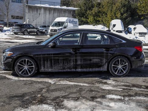 Used 2023 Honda Civic Touring image 8