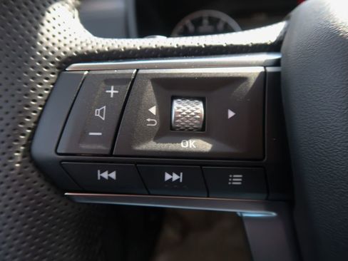New 2025 Mitsubishi Outlander SE AWD/4WD image 30