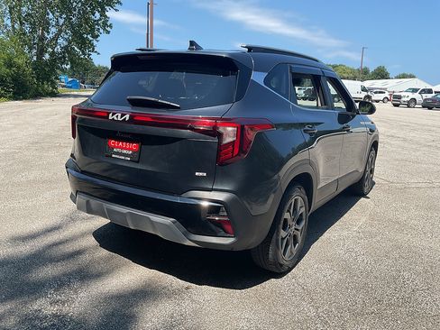Used 2024 Kia Seltos S AWD/4WD image 5