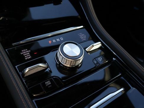 Used 2024 Jeep Grand Cherokee Summit image 39