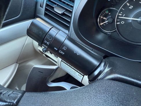 Used 2010 Subaru Outback 3.6R Premium image 26