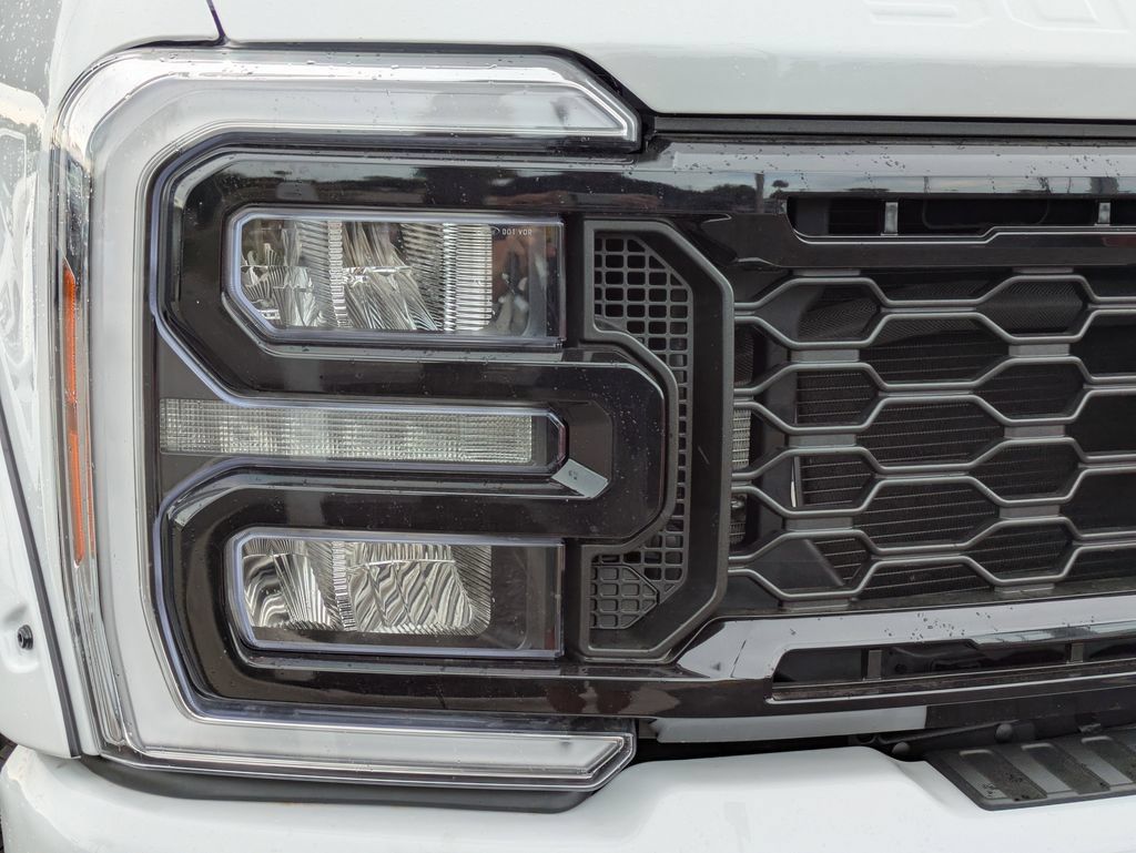 New 2026 Ford F250 Lariat w/ Black Appearance Package AWD/4WD image 10