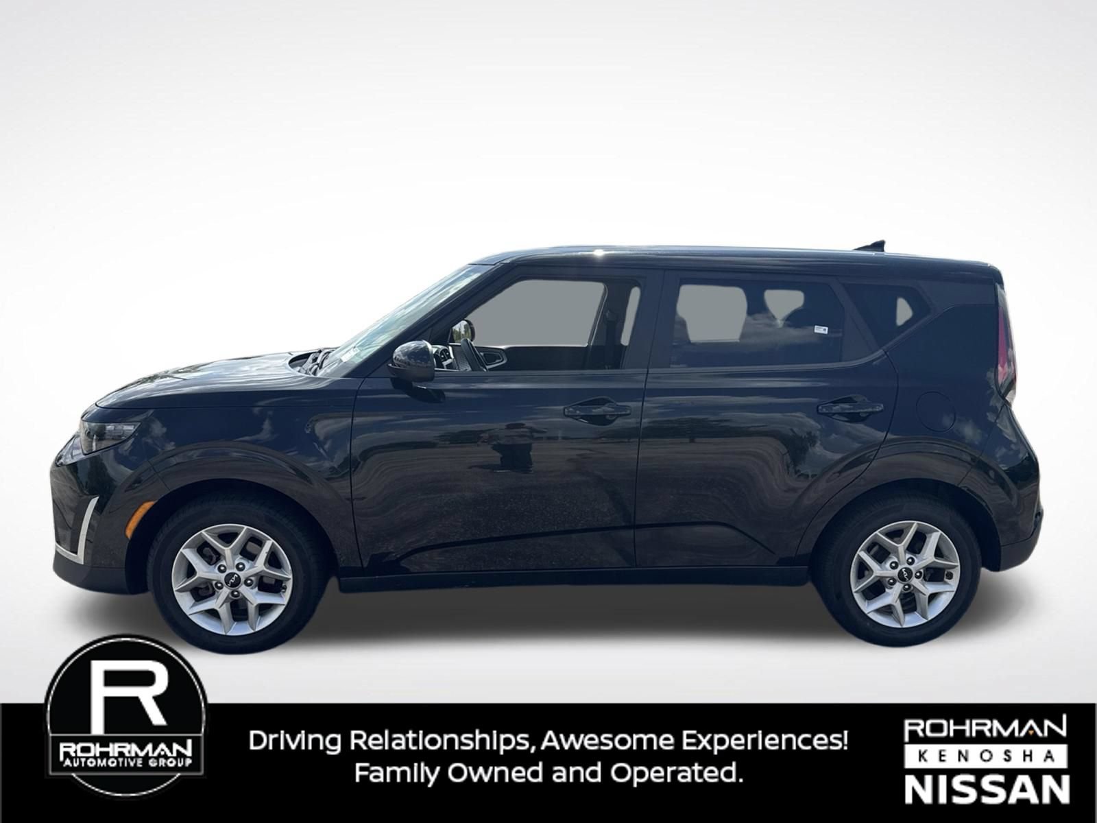 Used 2023 Kia Soul LX w/ Option Group 015 FWD image 10
