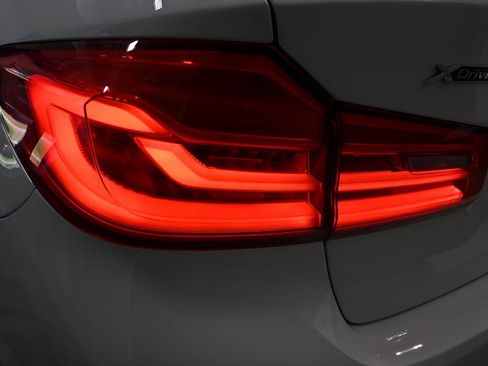 Used 2019 BMW 540i xDrive w/ Convenience Package AWD/4WD image 34