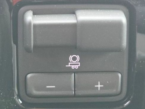 New 2026 GMC Sierra 1500 SLE image 34